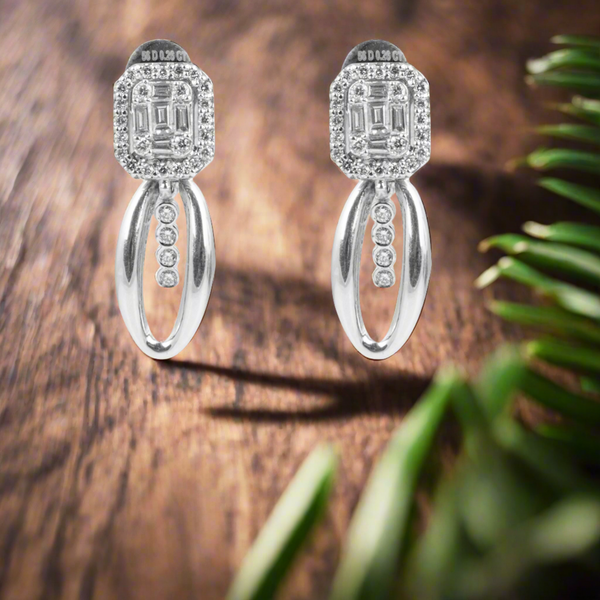 Contemporary 18k White Gold Diamond Studs