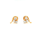 PRETTY DIAMOND STUDS